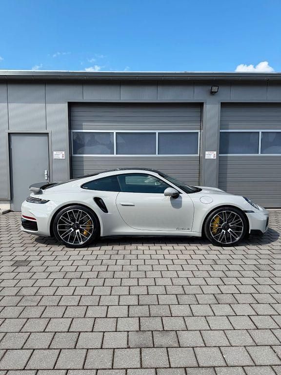 Neu Porsche 992 711 PS (522 kW) 2026 Grau Coupé
