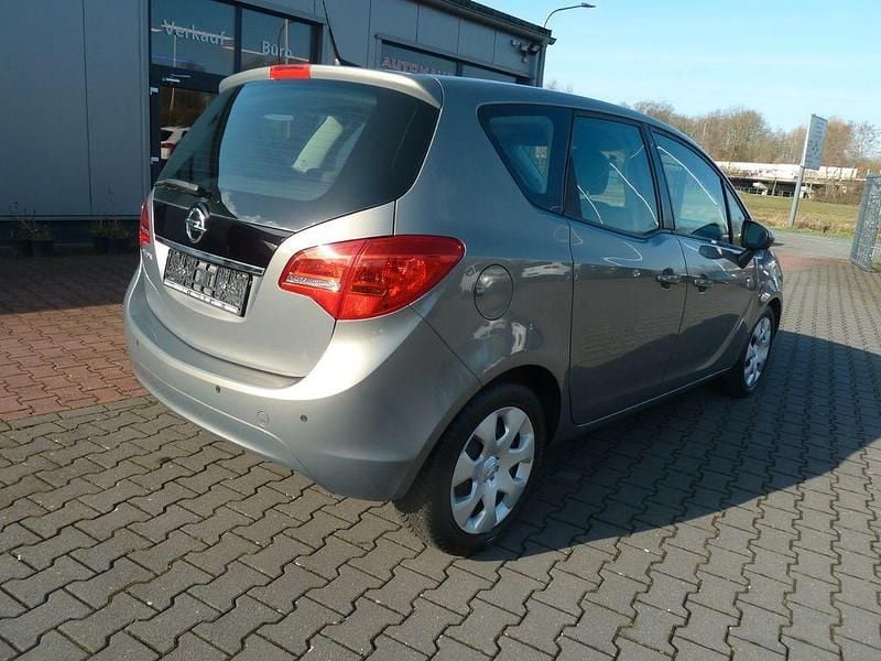 Gebraucht Opel Meriva Edition 101 PS (74 kW) 2013 Grau Van / Kleinbus