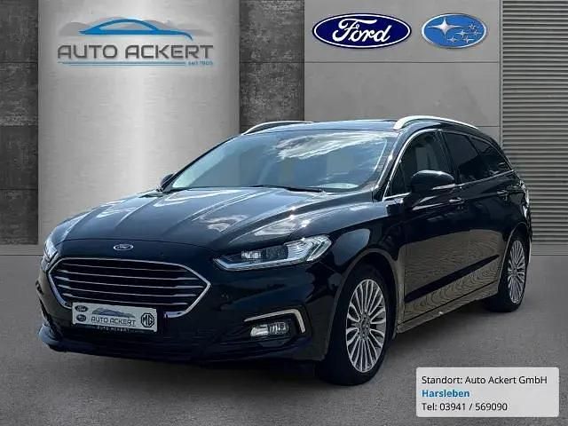 Obsidianschwarz metallic Gebraucht 2020 Ford Mondeo Titanium Kombi | 25.990 € - Bild 1/4
