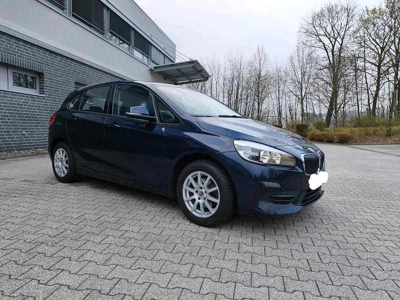 Gebraucht BMW 218 Advantage 140 PS (102 kW) 2018 Blau Kombi