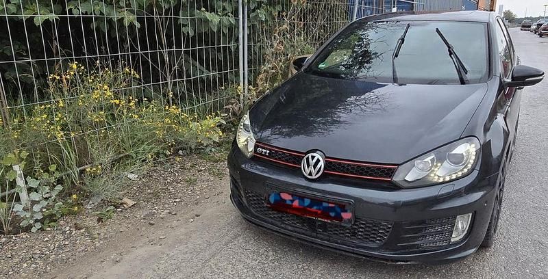Schwarz Gebraucht 2011 VW Golf VI Edition Limousine | 10.499 € (Etwas zu teuer) - Bild 1/4