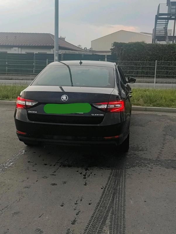 Gebraucht Skoda Superb 2015 Schwarz Limousine