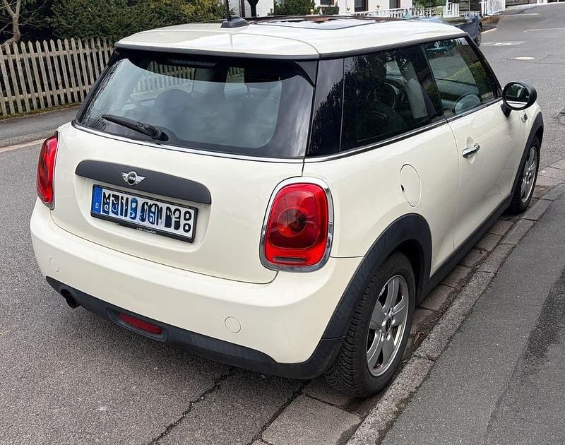 Gebraucht Mini ONE 102 PS (75 kW) 2015 Weiß Kleinwagen