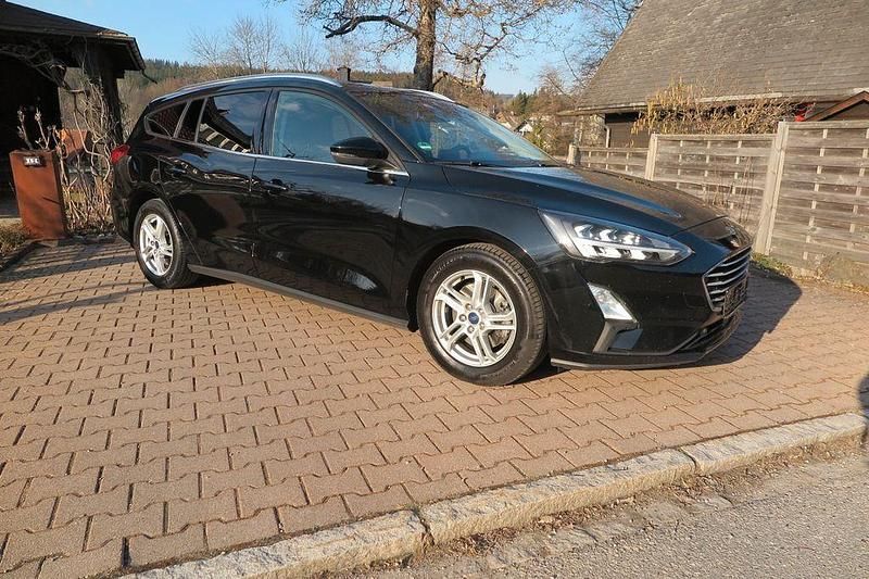 Usata Ford Focus 150 CV (110 kW) 2019 Nero Berlina