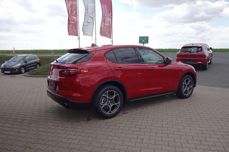 Gebraucht Alfa Romeo Stelvio Sprint 200 PS (147 kW) 2022 Rosso alfa, uni SUV