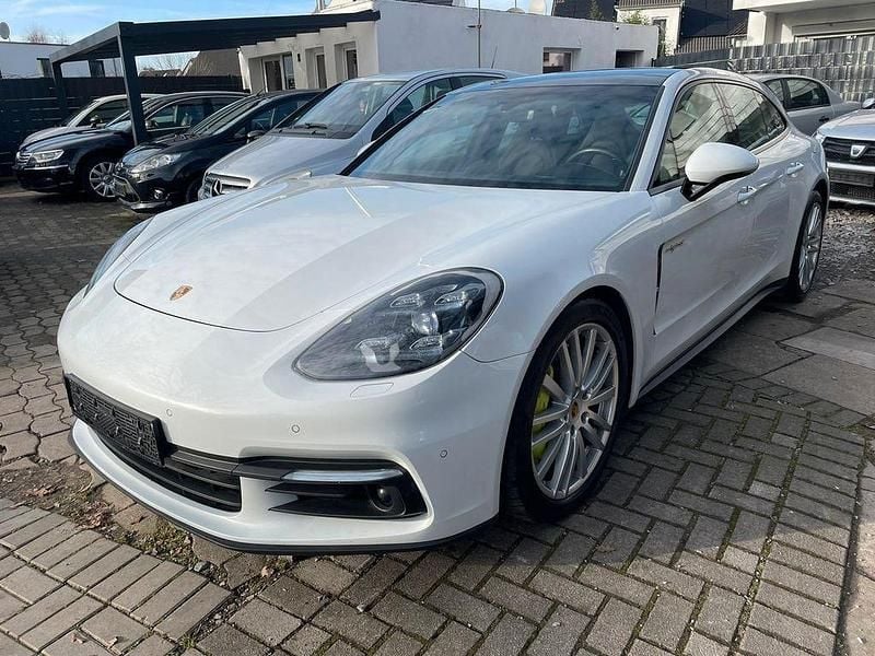 Gebraucht Porsche Panamera Sport Turismo 330 PS (242 kW) 2018 Carraraweiss/gletscherweiss Limousine