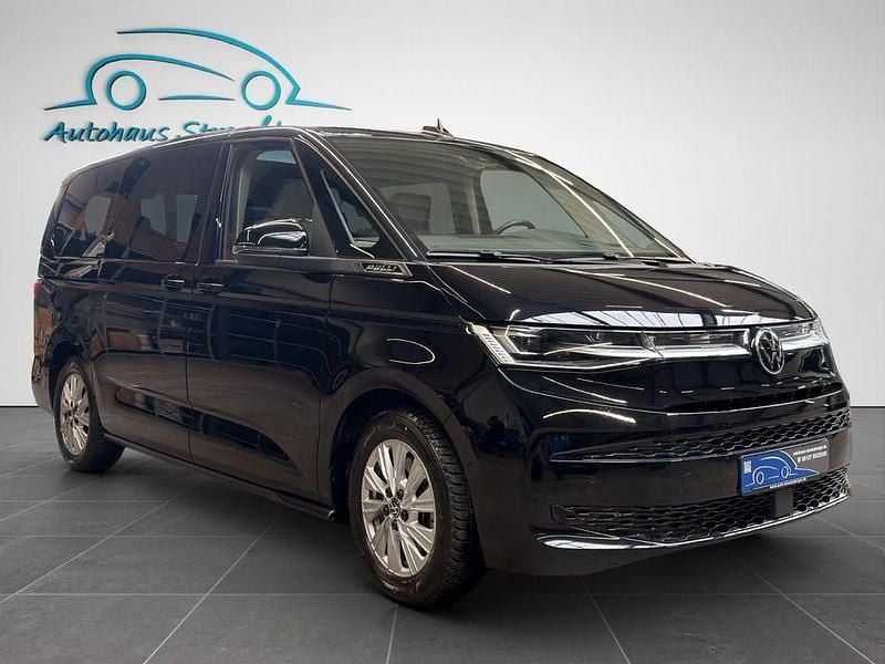 Second-hand VW Multivan Life 204 CP (150 kW) 2023 Negru Monovolum