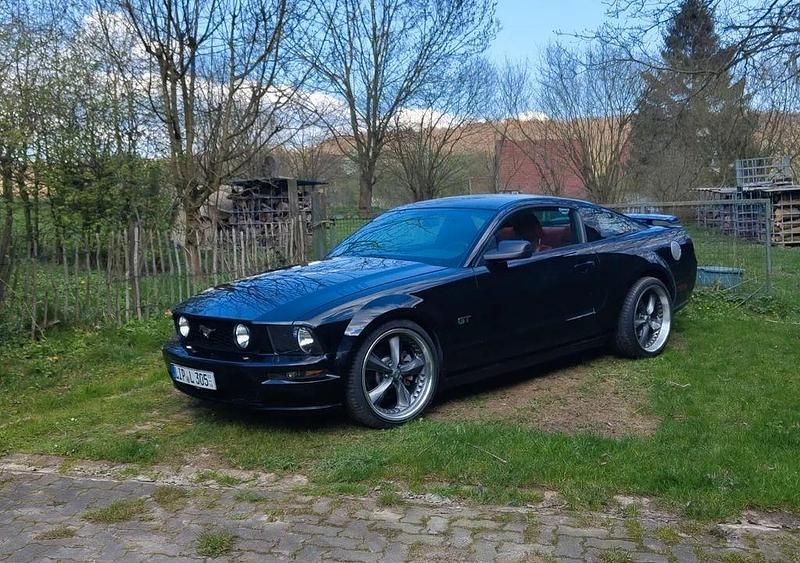 Schwarz Gebraucht 2005 Ford Mustang Coupé | 24.000 € - Bild 1/4