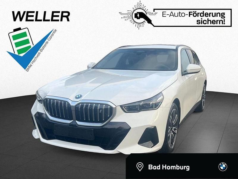 Gebraucht BMW i5 Competition Edition 250 kW (340 PS) 2025 Alpinweiß uni (weiß) Limousine