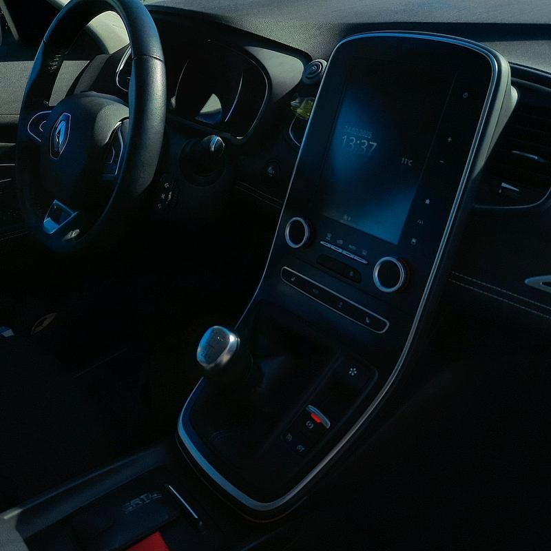 Gebraucht Renault Scenic E-Tech 115 PS (84 kW) 2017 Weiß SUV