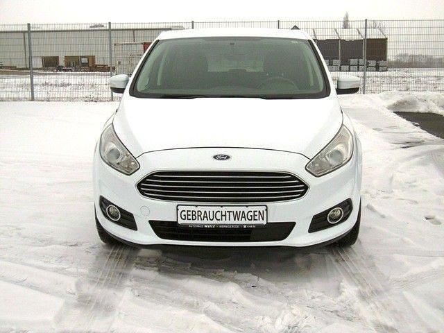 Gebraucht Ford S-MAX Trend 160 PS (117 kW) 2016 Weiß Van / Kleinbus