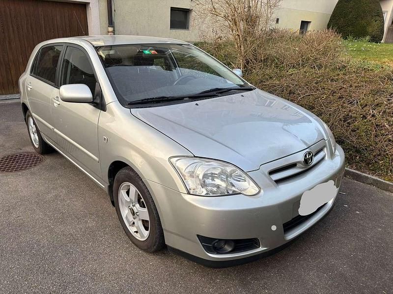 Gebraucht Toyota Corolla Terra 97 PS (71 kW) 2006 Silber Kleinwagen
