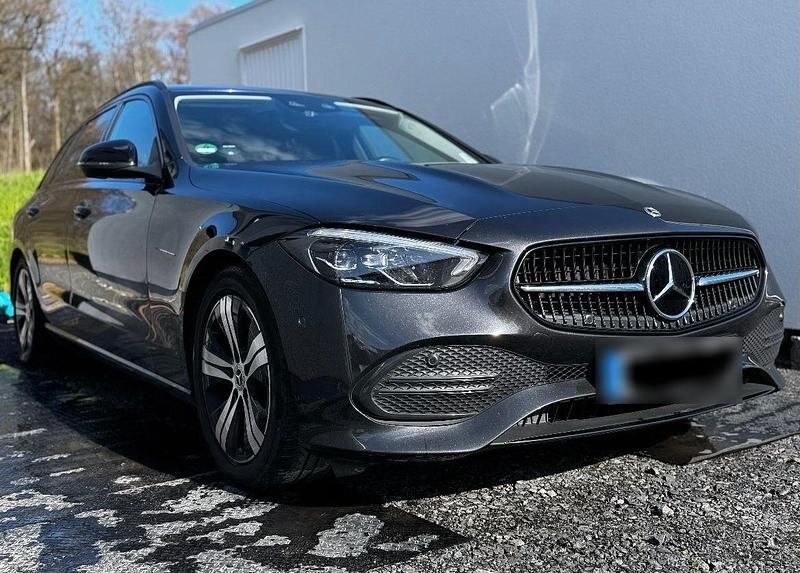 Gebraucht Mercedes C300e 313 PS (230 kW) 2022 Grau Kombi