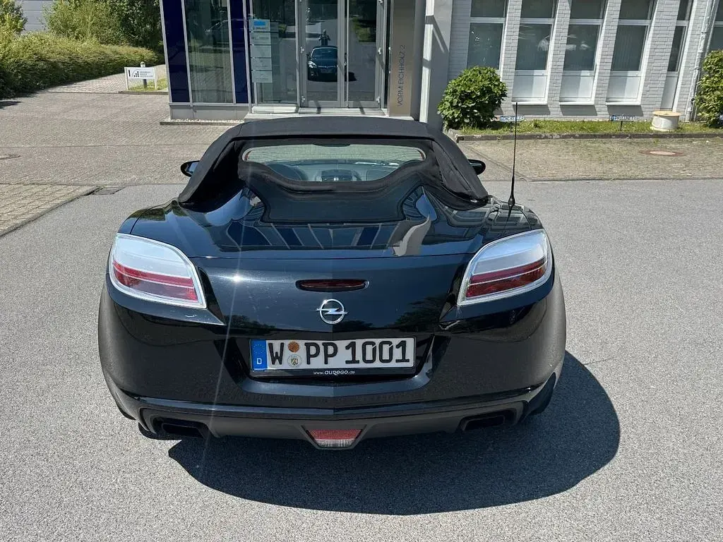 Gebraucht Opel GT 264 PS (194 kW) 2009 Schwarz Cabrio
