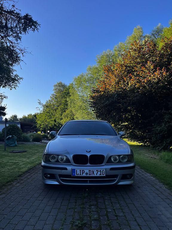 Gebraucht BMW 525 M Sport 193 PS (141 kW) 2002 Silber Limousine