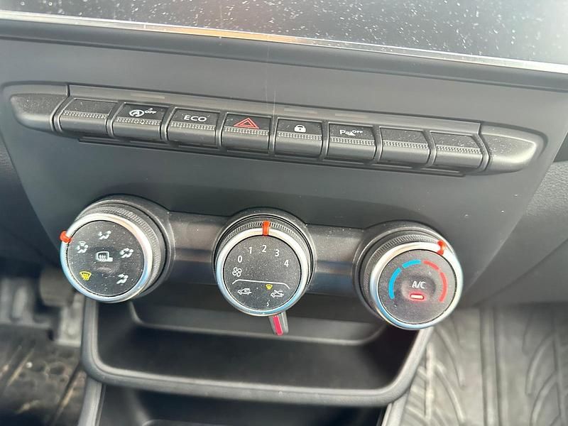 Gebraucht Renault Express 103 PS (75 kW) 2021 Weiß Van / Kleinbus