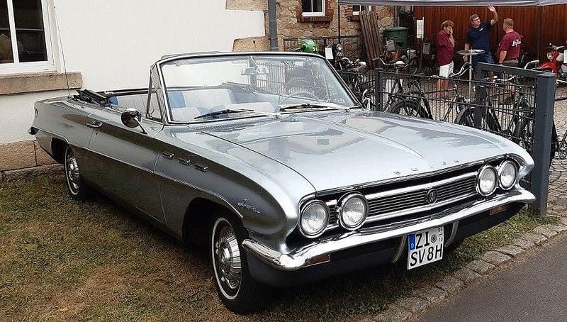 Grau Gebraucht 1962 Buick Special Cabrio | 18.500 € - Bild 1/4