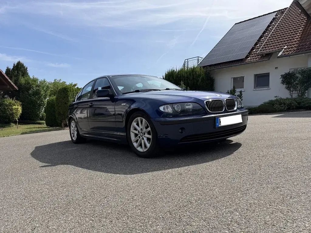 Gebraucht BMW 320 Exclusive 170 PS (125 kW) 2003 Blau Limousine