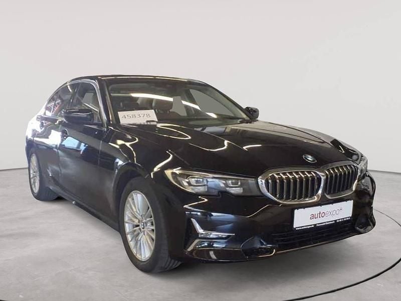 Schwarz uni Gebraucht 2020 BMW 320 Luxury Line Limousine | 26.690 € (Superpreis) - Bild 1/4