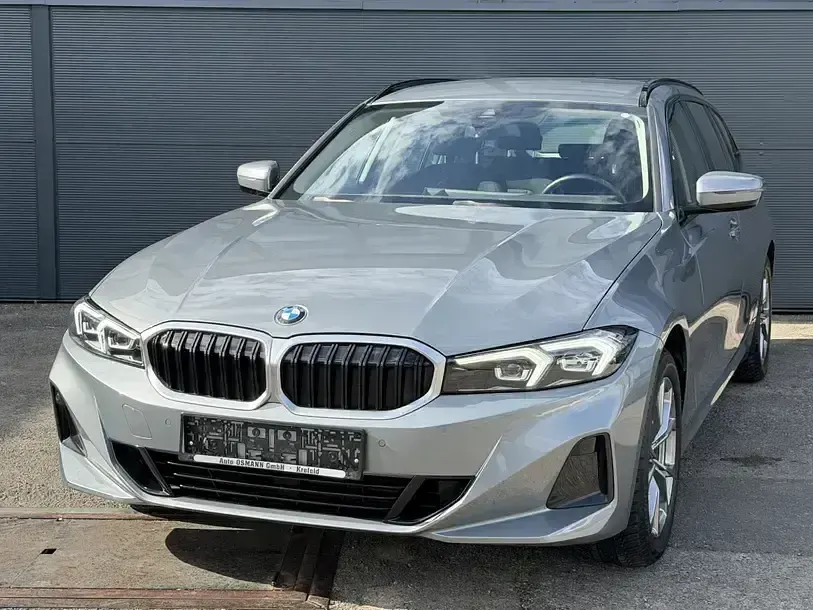 Gebraucht BMW 320 Shadowline 190 PS (139 kW) 2024 Skyscraper grau metallic Kombi