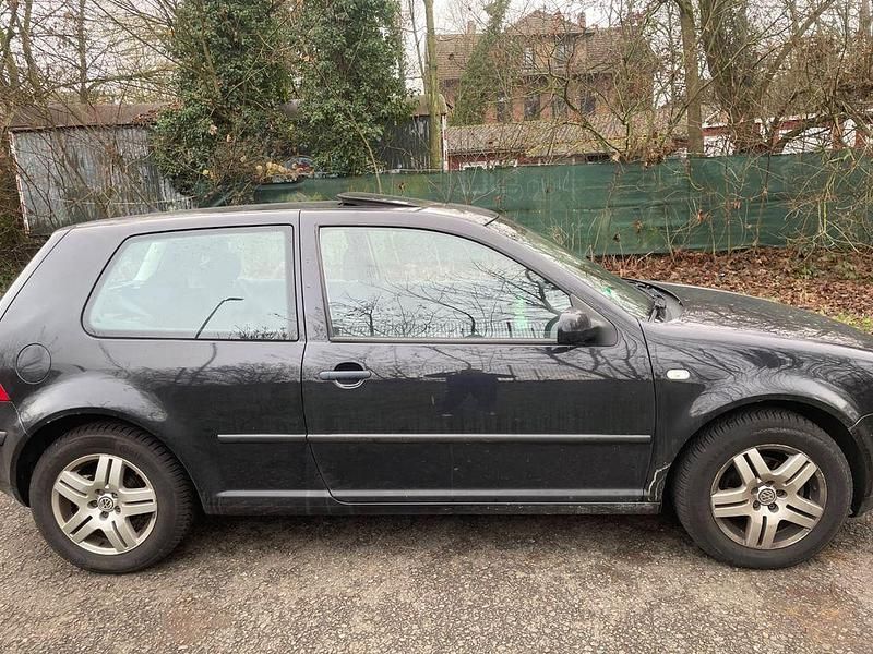 Gebraucht VW Golf IV Comfortline 75 PS (55 kW) 2002 Schwarz Kleinwagen