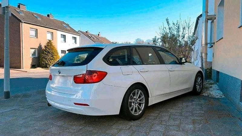 Gebraucht BMW 320 184 PS (135 kW) 2015 Weiß Kombi