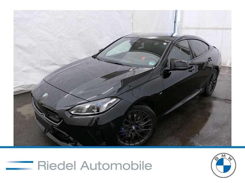 Gebraucht BMW M235 300 PS (220 kW) 2025 Black saphire metallic Coupé