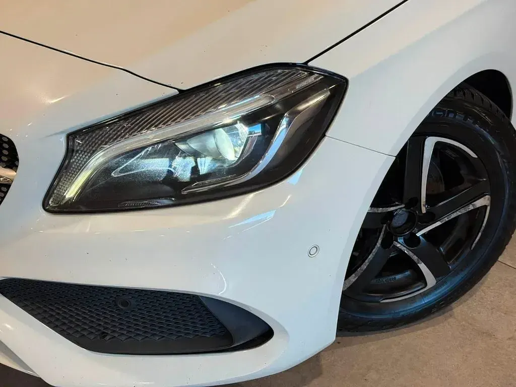 Gebraucht Mercedes A200 AMG line 136 PS (100 kW) 2018 Weiß Limousine