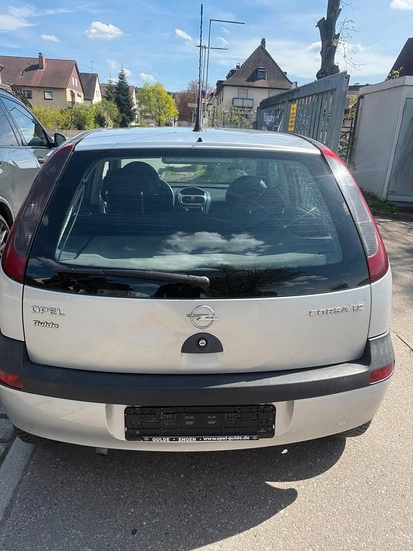 Gebraucht Opel Corsa 75 PS (55 kW) 2002 Silber Kleinwagen