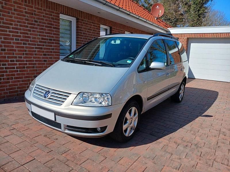 Gebraucht VW Sharan Comfortline 116 PS (85 kW) 2002 Silber Van / Kleinbus