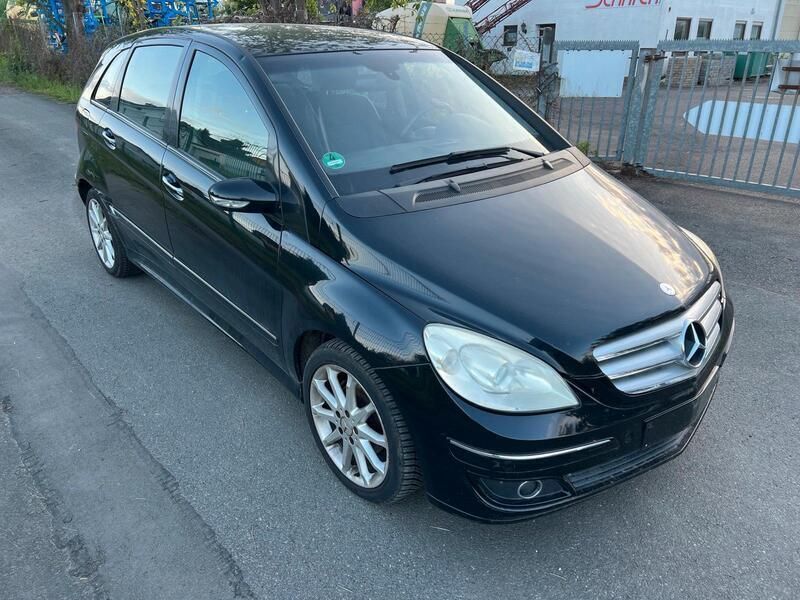 Schwarz Gebraucht 2007 Mercedes B150 Avantgarde Van / Kleinbus | 2.000 € (Fairer Preis) - Bild 1/4