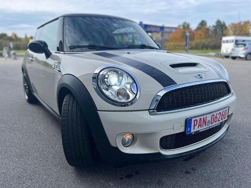 Gebraucht Mini Cooper S 174 PS (127 kW) 2009 Weiß Kleinwagen
