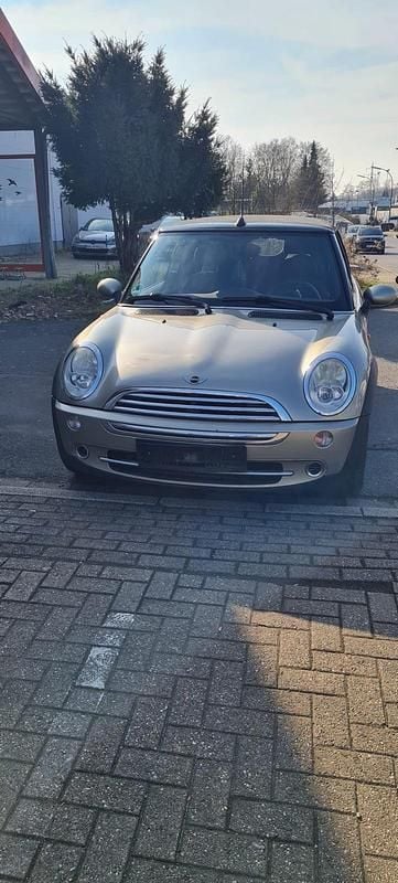 Second-hand Mini Cooper Cabriolet 116 CP (85 kW) 2008 Auriu Cabrio