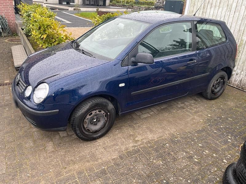 Gebraucht VW Polo 63 PS (46 kW) 2003 Blau Kleinwagen