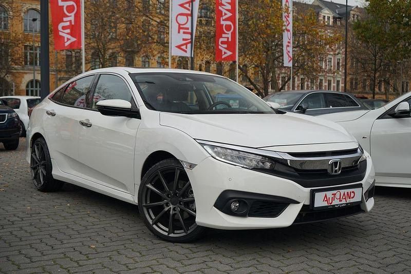 Gebraucht Honda Civic Executive 182 PS (133 kW) 2017 Weiß Limousine