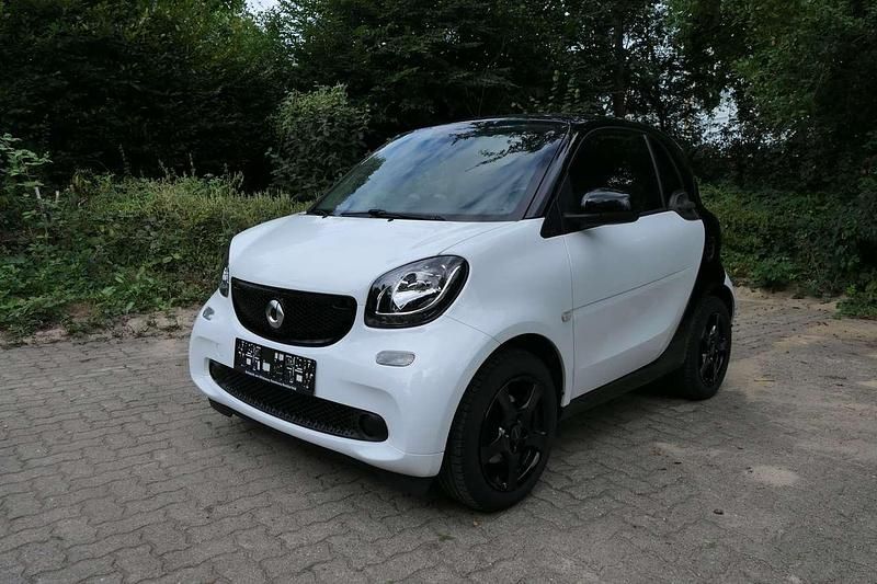Gebraucht 2016 Smart ForTwo Cabrio Cabrio | 11.999 € (Guter Preis) - Bild 1/4