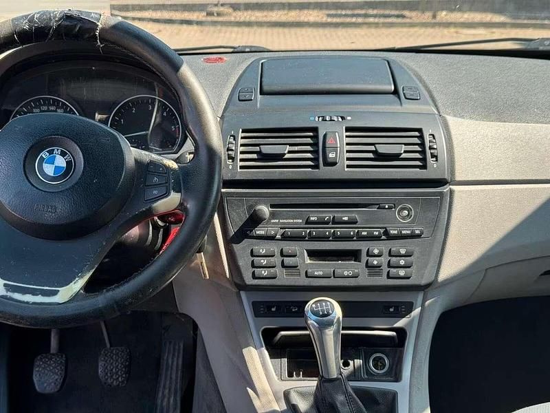 Schwarz Gebraucht 2004 BMW X3 Sport Line SUV | 2.600 € (Fairer Preis) - Bild 1/1