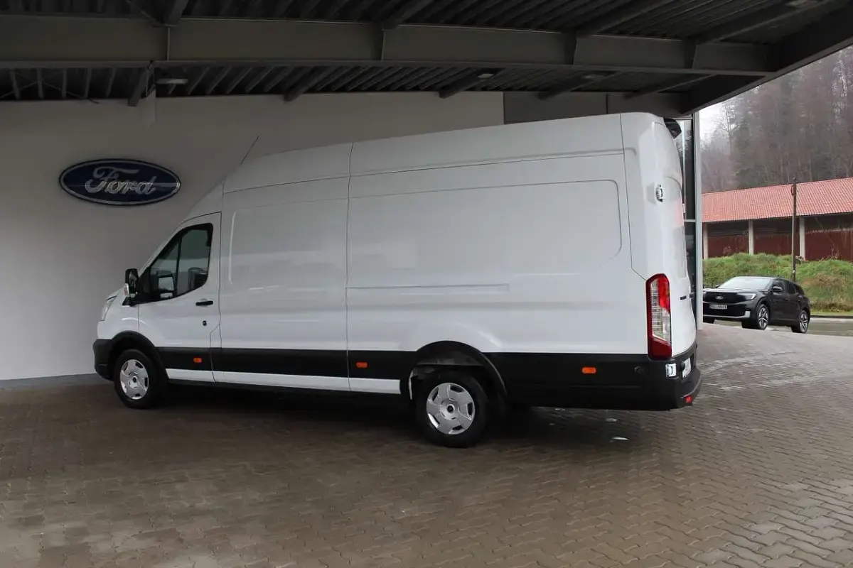 Gebraucht Ford Transit 131 PS (96 kW) 2025 Frostweiß Van