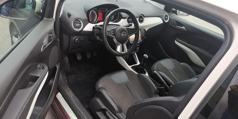 Gebraucht Opel Adam 87 PS (63 kW) 2015 Rot Kleinwagen