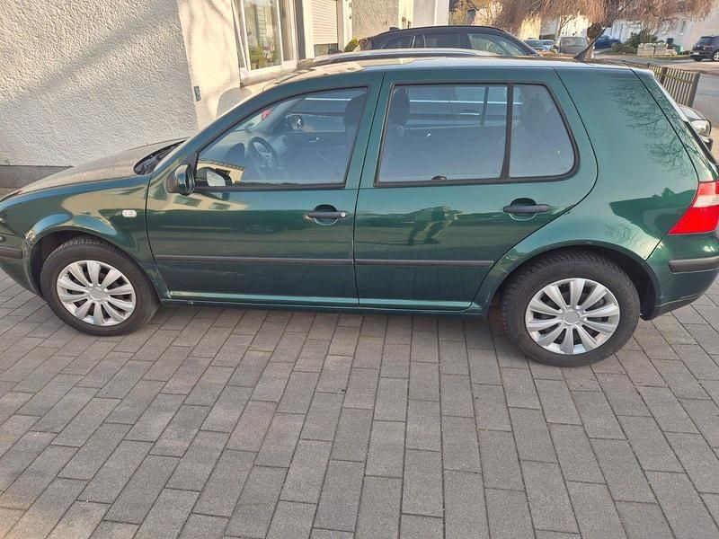 Gebraucht VW Golf IV Basis 75 PS (55 kW) 2002 Grün Limousine