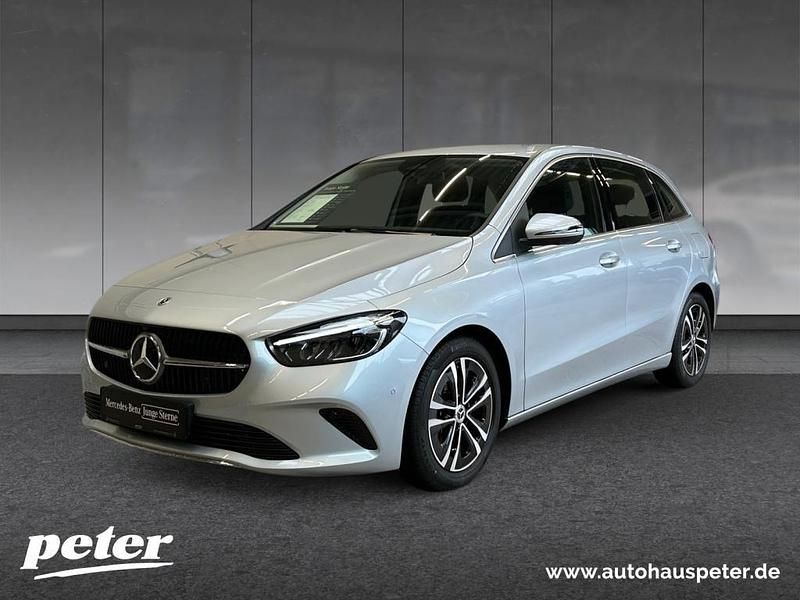 Metalliclack hightechsilber Gebraucht 2024 Mercedes B200 Progressive Van / Kleinbus | 34.710 € (Etwas zu teuer) - Bild 1/4