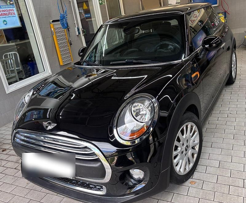 Second-hand Mini ONE 102 CP (75 kW) 2016 Negru Hatchback