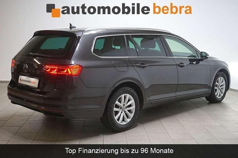 Gebraucht VW Passat Business 150 PS (110 kW) 2021 Mangangrau Kombi