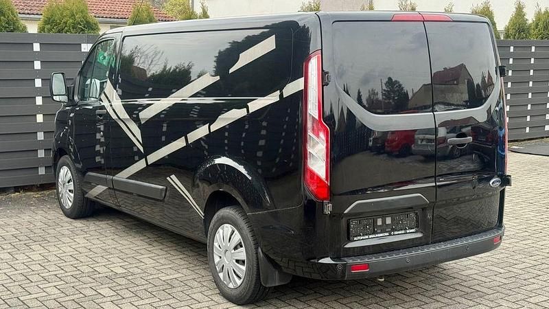 Gebraucht Ford Transit Custom 131 PS (96 kW) 2018 Schwarz Van / Kleinbus