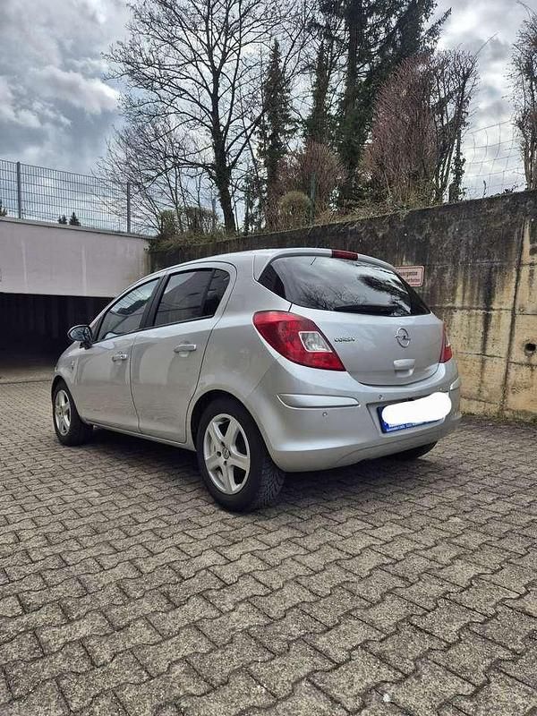Gebraucht Opel Corsa Edition 101 PS (74 kW) 2010 Silber Kleinwagen