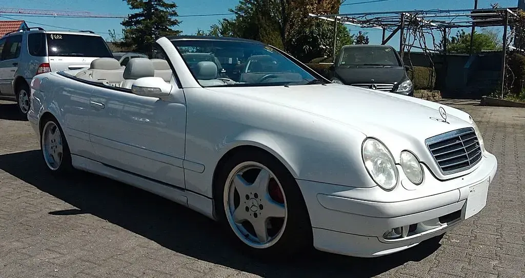 Gebraucht Mercedes CLK320 218 PS (160 kW) 2000 Weiß Cabrio