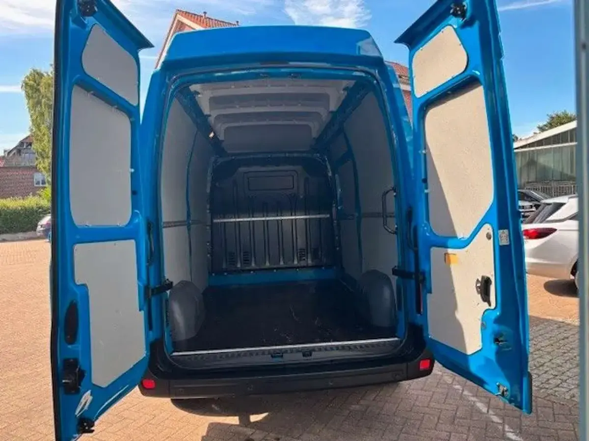 Gebraucht Opel Movano 136 PS (100 kW) 2021 Blau Van