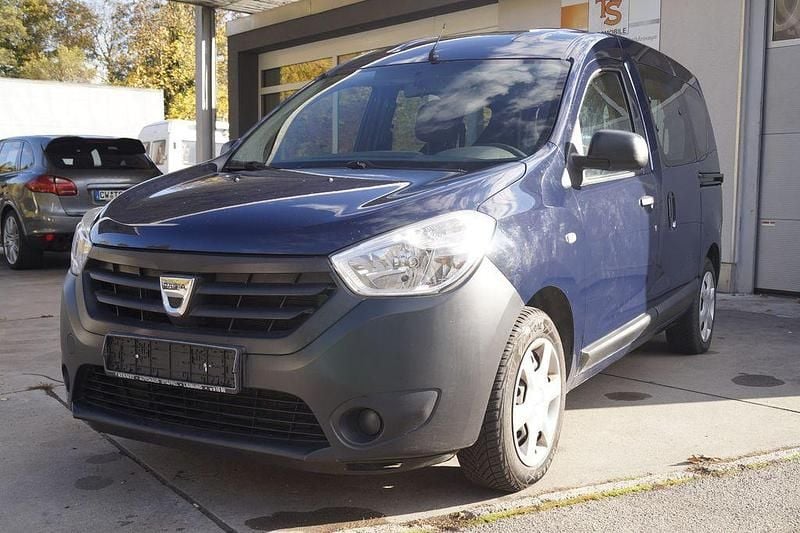 Blau Gebraucht 2013 Dacia Dokker Ambiance Van | 4.990 € (Superpreis) - Bild 1/4