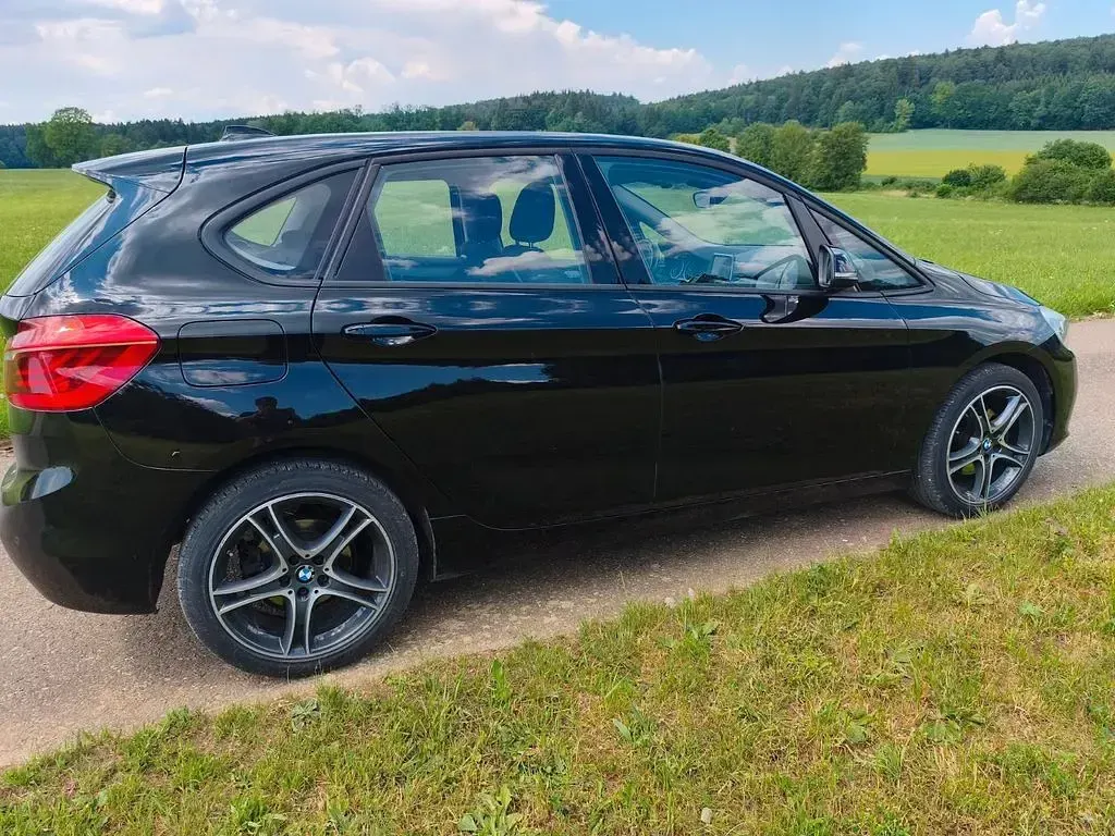 Gebraucht BMW 218 Active Tourer 136 PS (100 kW) 2017 Schwarz Van / Kleinbus