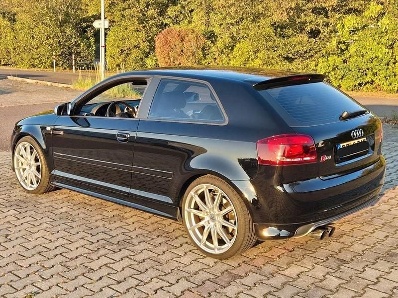 Schwarz Gebraucht 2007 Audi S3 Sport Limousine | 15.700 € (Teuer) - Bild 1/4